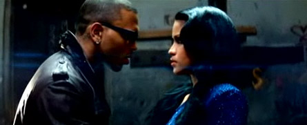 Chris-Brown-Crawl-Music-video