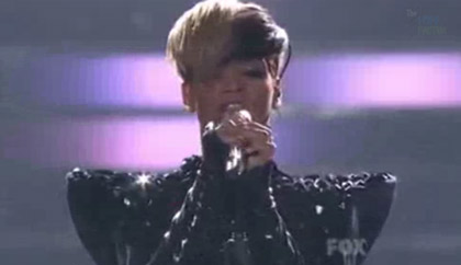 Rihanna-Rockstar-101-on-American-Idol