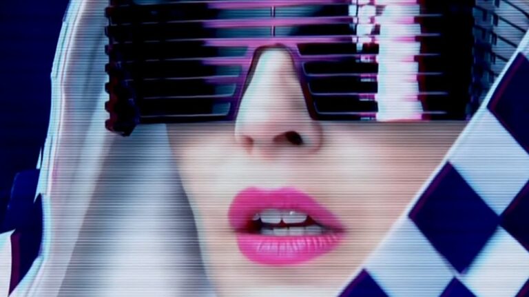 VIDEO: Kylie – “In My Arms”