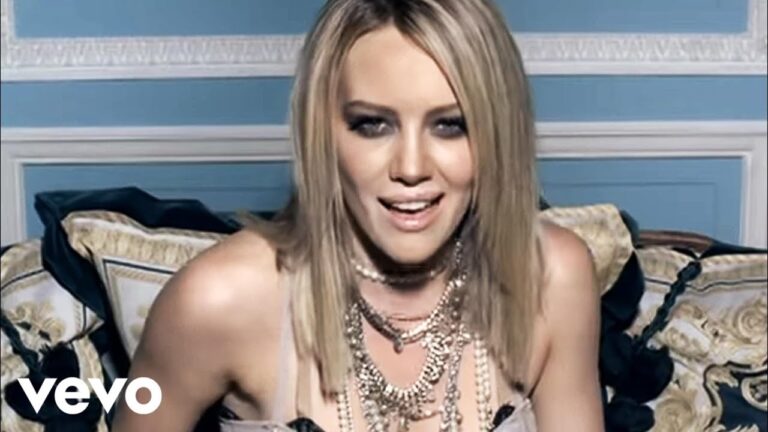 Hilary Duff – Reach Out Video