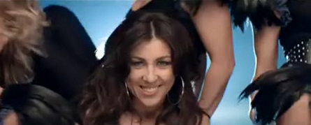 Amy-Pearson-Butterfingers-music-video
