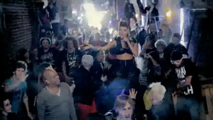 David Guetta & Chris Willis feat. Fergie & LMFAO – Gettin Over You Music Video