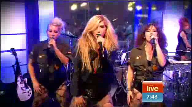 Kesha performing “We R Who We R” Live on Australia’s Sunrise