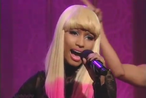 Nicki Minaj performing “Right Thru Me” Live on The Wendy Williams Show