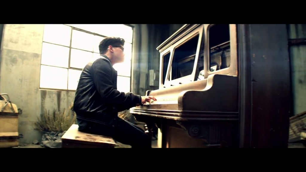 Bad Meets Evil feat. Bruno Mars Lighters Music Video Lyrics, MP3 Song