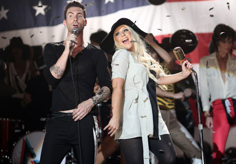 Maroon 5 feat. Christina Aguilera – Moves Like Jagger Music Video