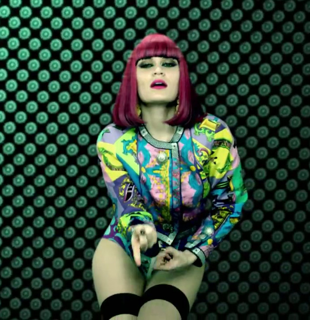 Jessie J – Domino Music Video