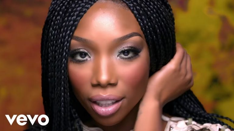 Brandy feat. Chris Brown – Put It Down