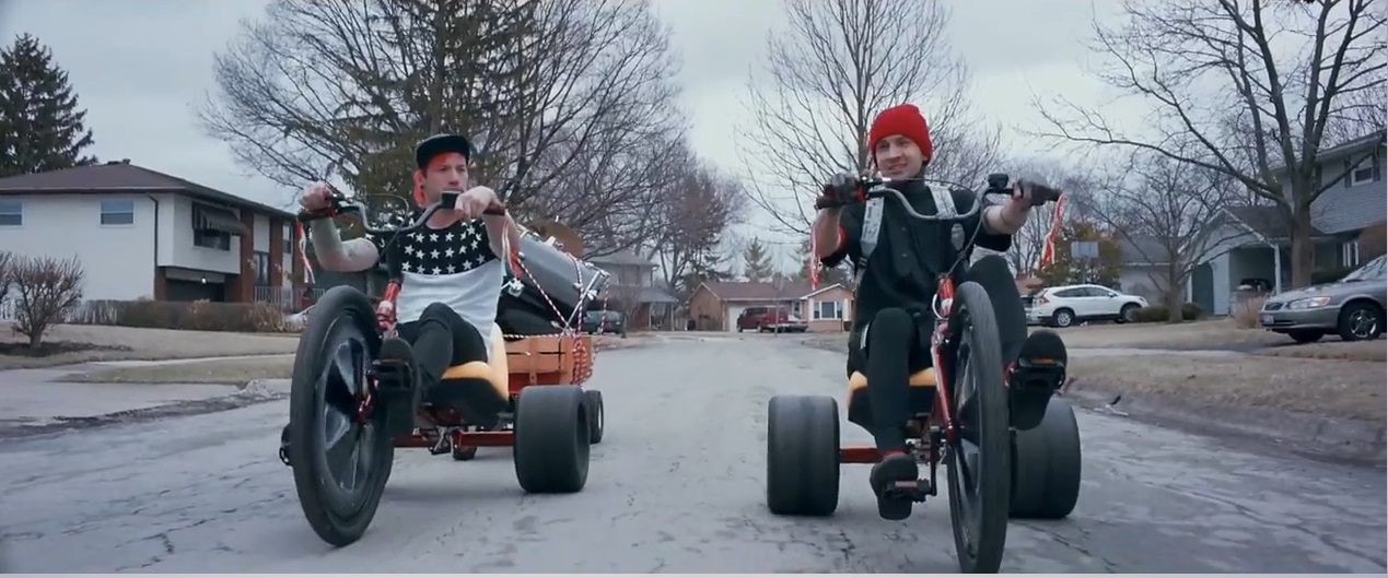 Video: Twenty One Pilots – “Stressed Out”