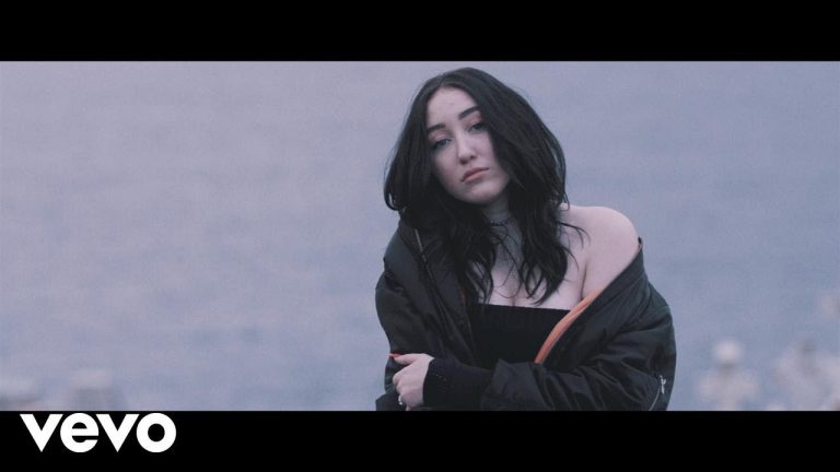 VIDEO: Noah Cyrus, XXXTENTACION – “Again”