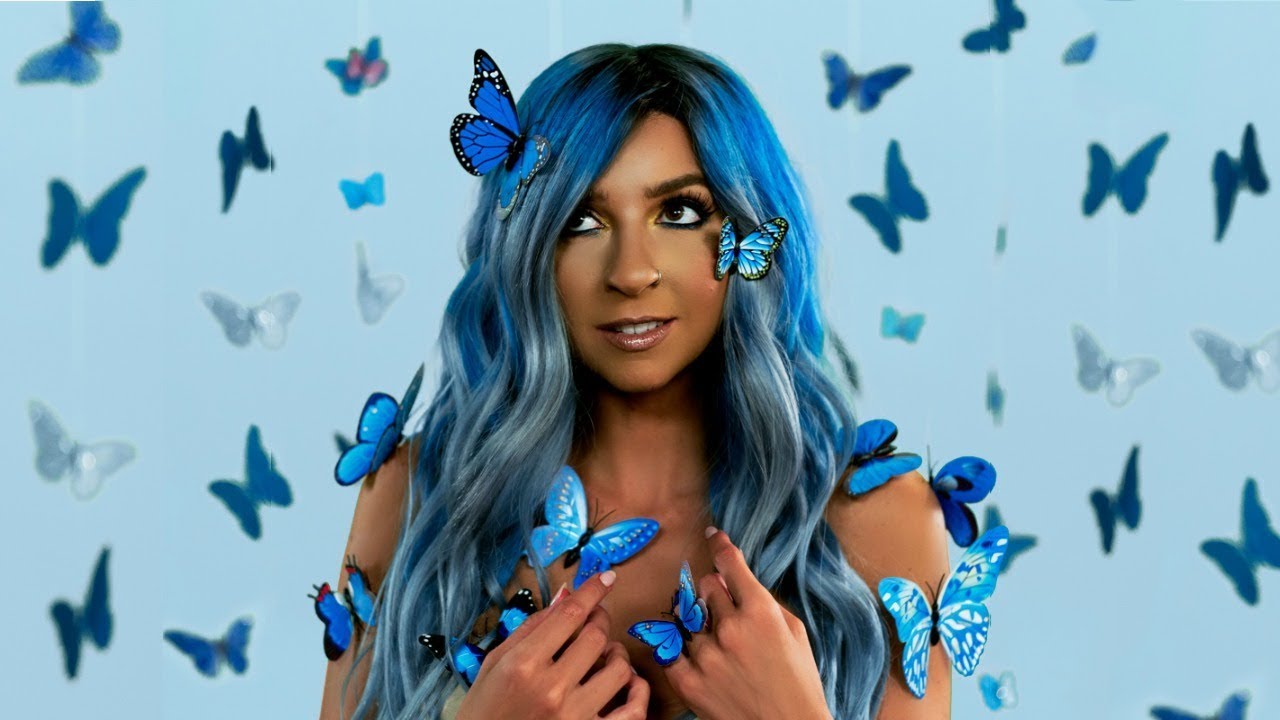 Gabbie Hanna – “Butterflies”