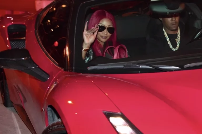 Nicki Minaj – Yikes