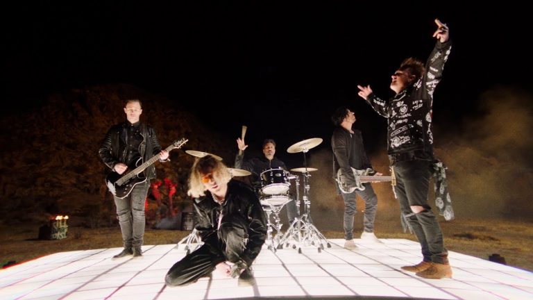 “Last Resort Reloaded” Papa Roach, Jeris Johnson