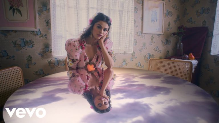 “De Una Vez” Selena Gomez