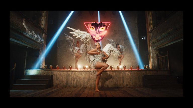 “Heartbreak Anthem” Galantis, David Guetta, Little Mix