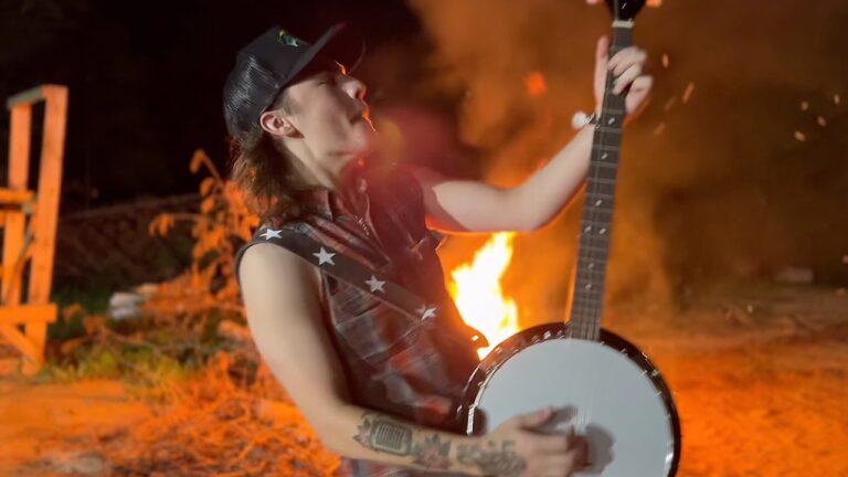 Jay Webb – “Yee-Haw”