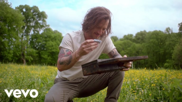 “35s” Tyler Hubbard