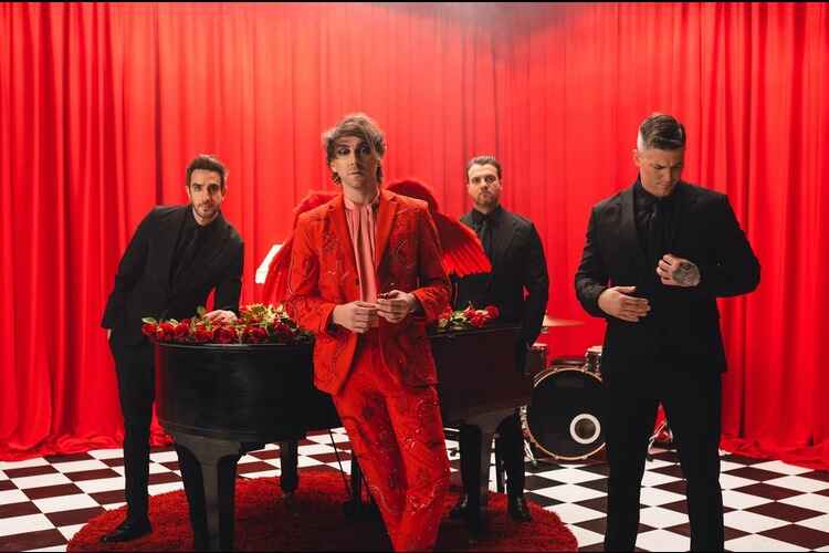 “Modern Love” All Time Low