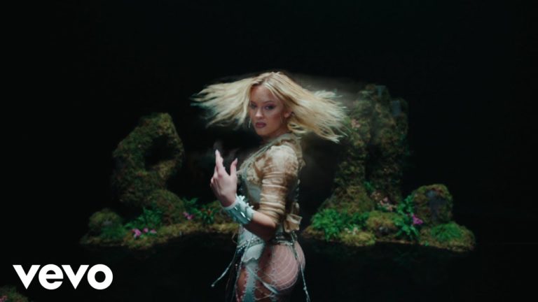 “Can’t Tame Her” Zara Larsson