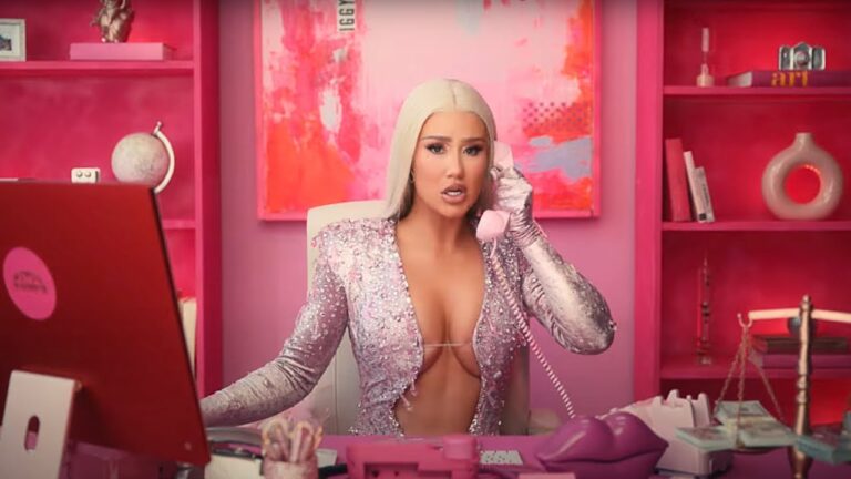 Iggy Azalea – Money Come