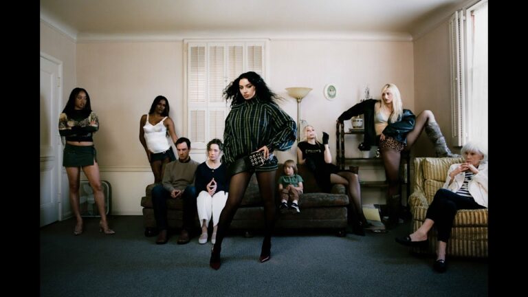 Charli XCX – 360