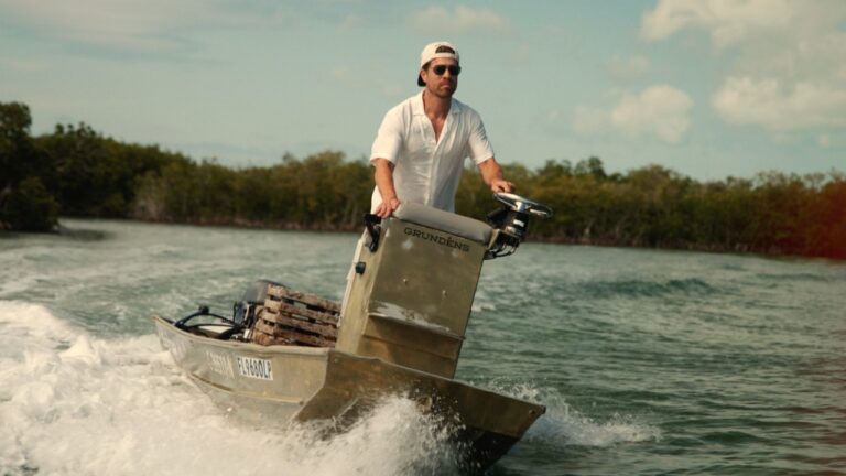 Dustin Lynch – Easy To Love