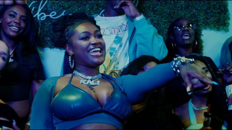 Kaliii – Dat Girl