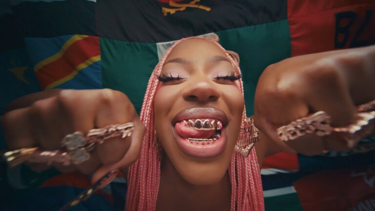 Monaleo – Sexy Soulaan