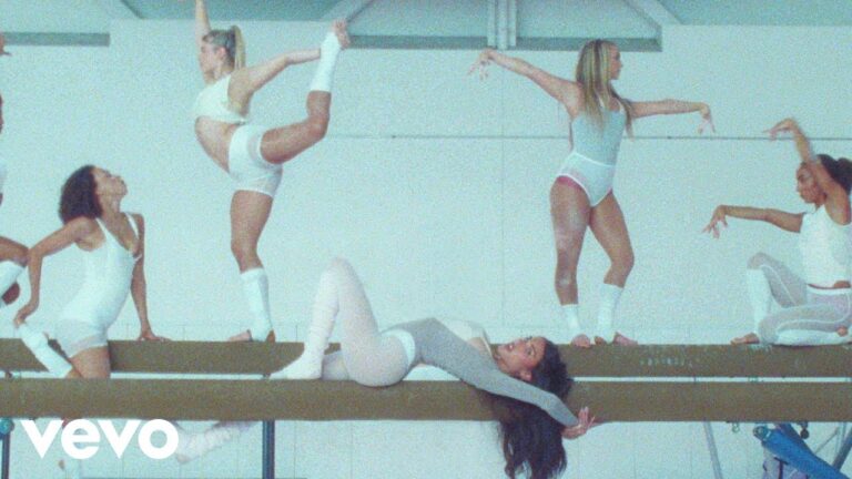Madison Beer – yes baby