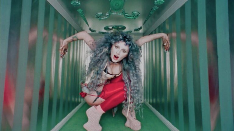 Ashnikko – Itty Bitty
