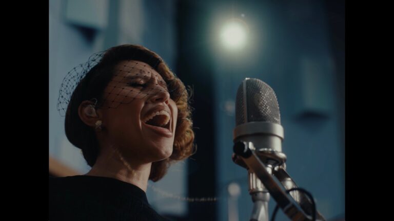 RAYE – “Nightingale Lane. (Live at Abbey Road Studios)”