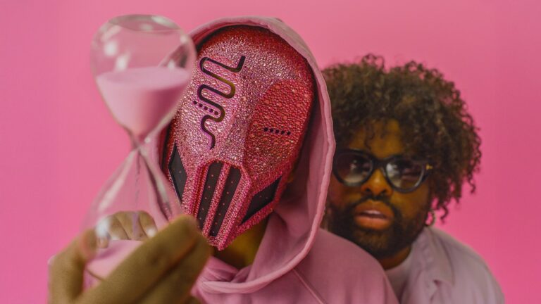 Sickick, Pink Sweat$ – “you want my time”
