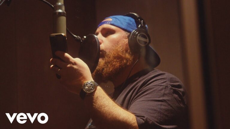 Luke Combs – “I Ain’t No Cowboy”