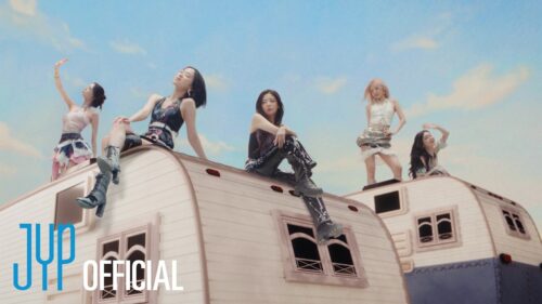 "Motto" Lyrics, official Music Video // ITZY