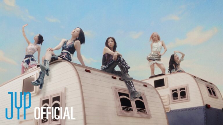 ITZY – “Motto”