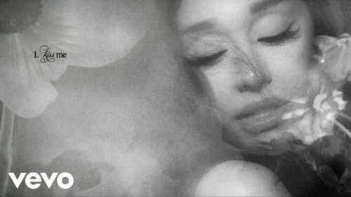 'Kiss Me' official Visualizer // Ariana Grande