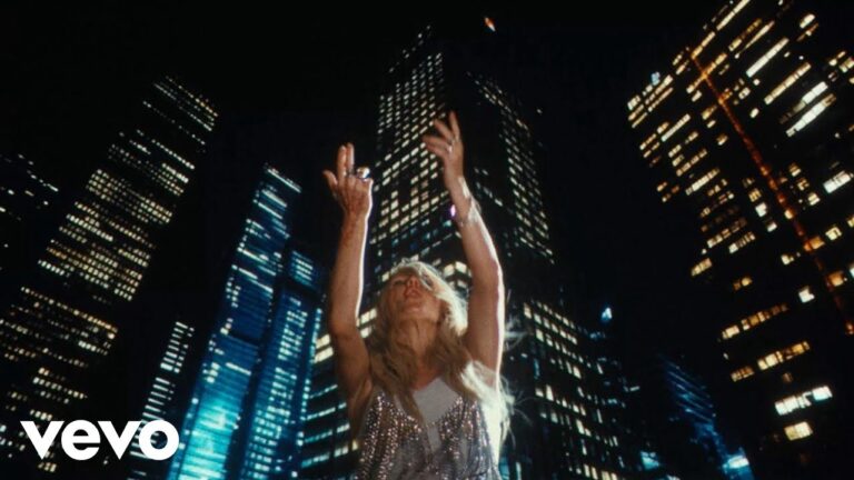 "Ravers" official Music Video // Ellie Goulding