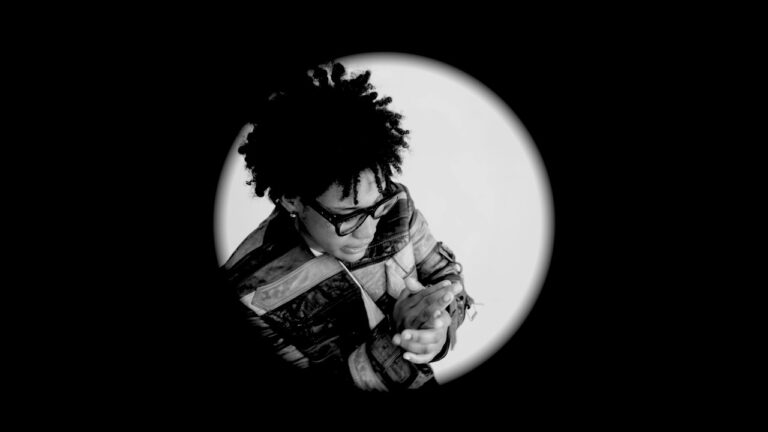 RhyRhy – Summer Bummer (Lights On)