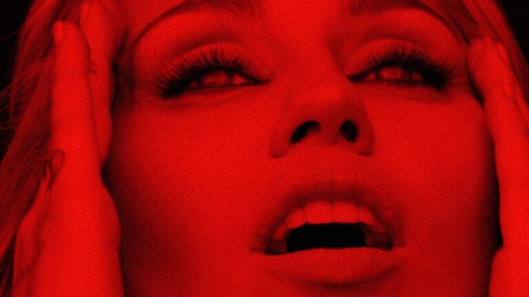 "Different Religion" official Music Video // MILEY, Model/Actriz