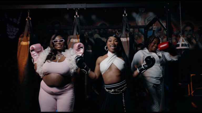 BunnaB, YKNIECE, Black Queen – KO