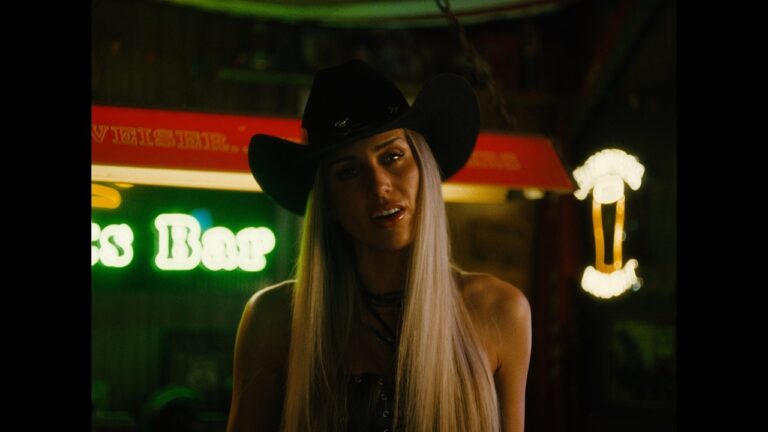 Alli Walker – DRINKING WRONG